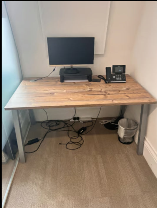 Rustic 140cm x 80cm Wood Finish Desk Metal four legs