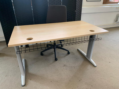 Used Beech Single Desk 140cm x 80cm