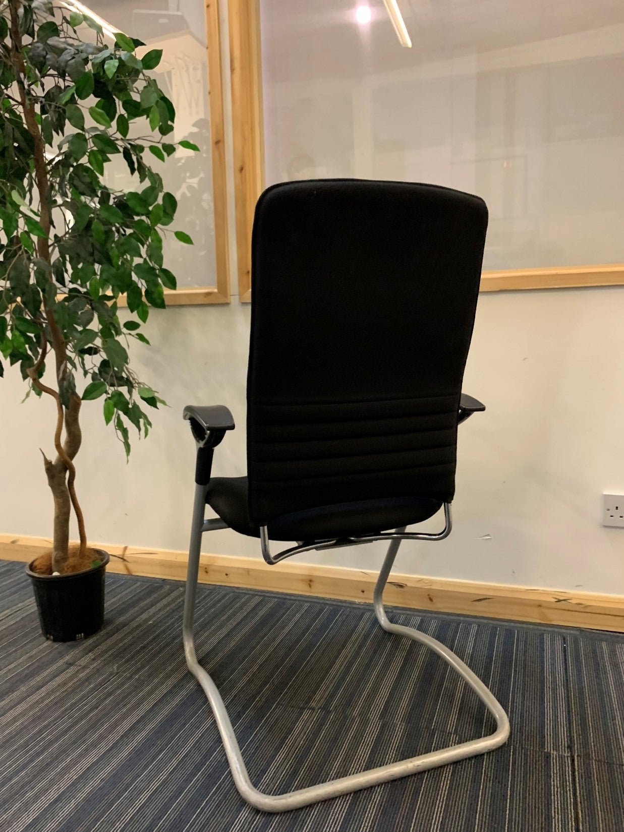 Black Executive Boardroom Chairs