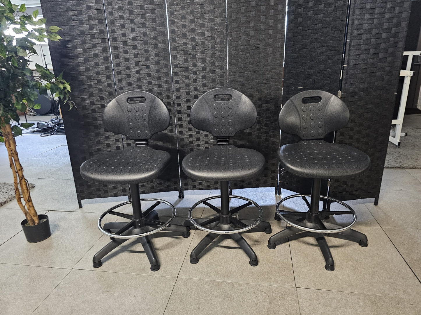 High Adjustable Ergonomic Draughtsman Chair With Chrome Footrest - Drafting Chair Industrial/Lab