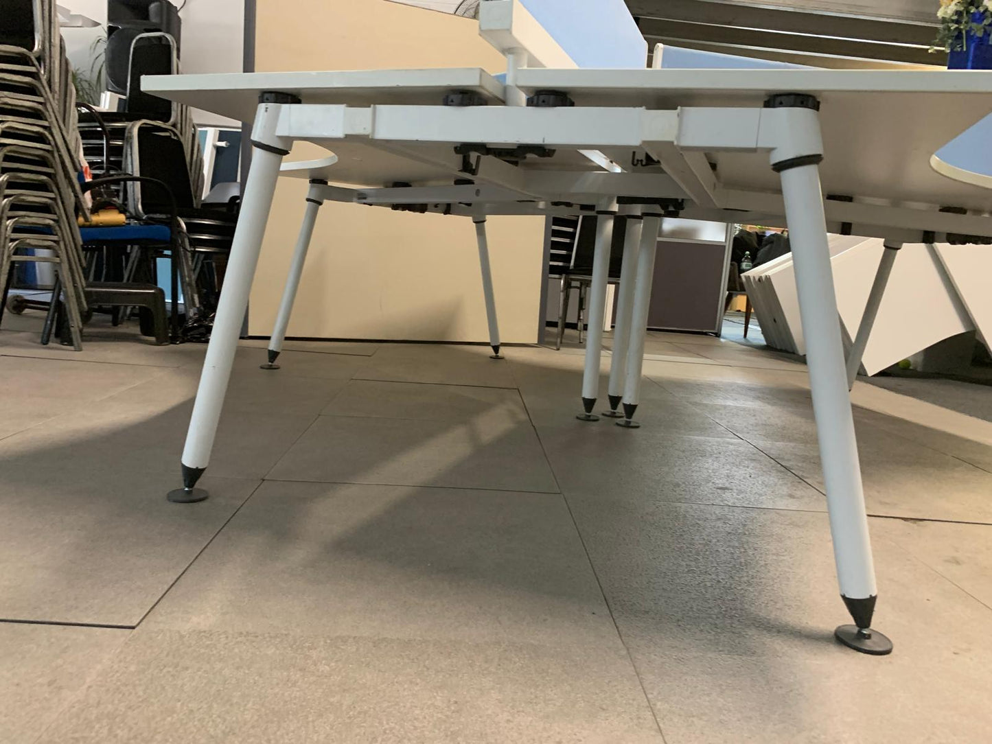 Three person office bench desk in white, 3 seater arc table