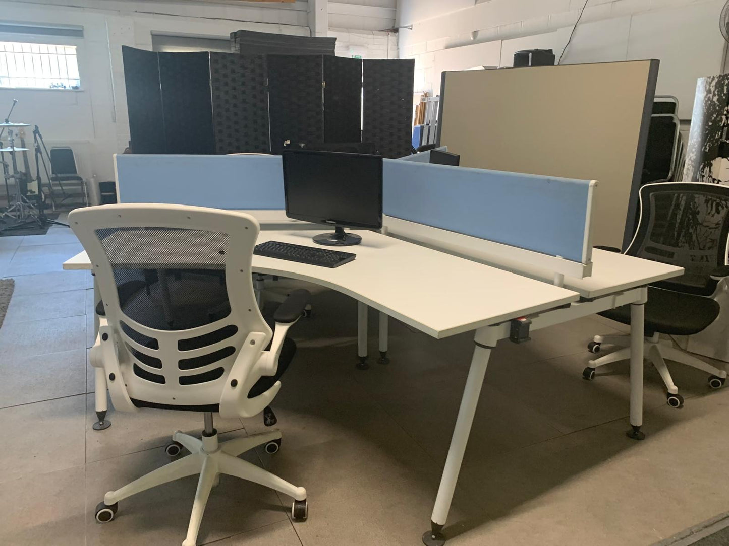 Three person office bench desk in white, 3 seater arc table
