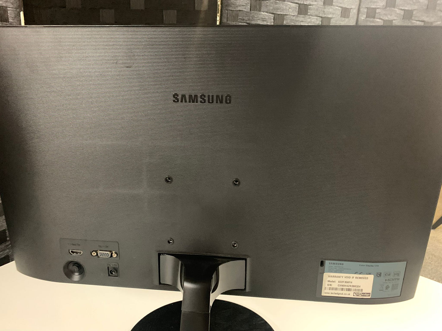 SAMSUNG S22F350FH Monitor, RGB and HDMI port, 22 inch for office, school, reception