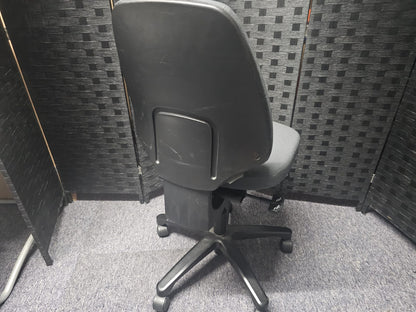 Used Adjustable Ergonomic Office Chair in Dark Grey - without arms