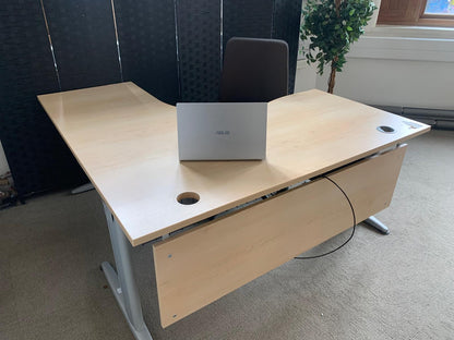 Secondhand Beige Corner Office Desk - Right Hand - 1600mm
