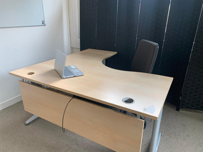 Secondhand Beige Corner Office Desk - Right Hand - 1600mm