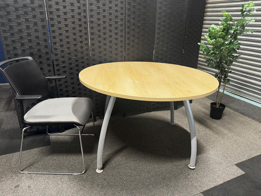 Used Beige Office Circle Table for Office Meeting Rooms - 120cm Diameter