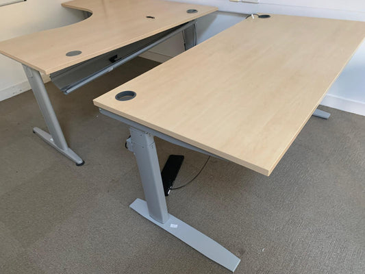 Pre-owned Sven Sit-Stand (Height Adjustable) Beech 160 x 80cm Home/Office/Designers/Studio