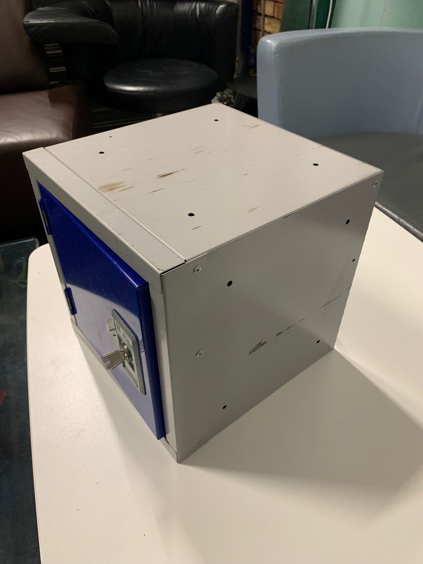 Used locker Blue Single one compartment cube mini 30.5cm x 30.5cm x 30.5cm
