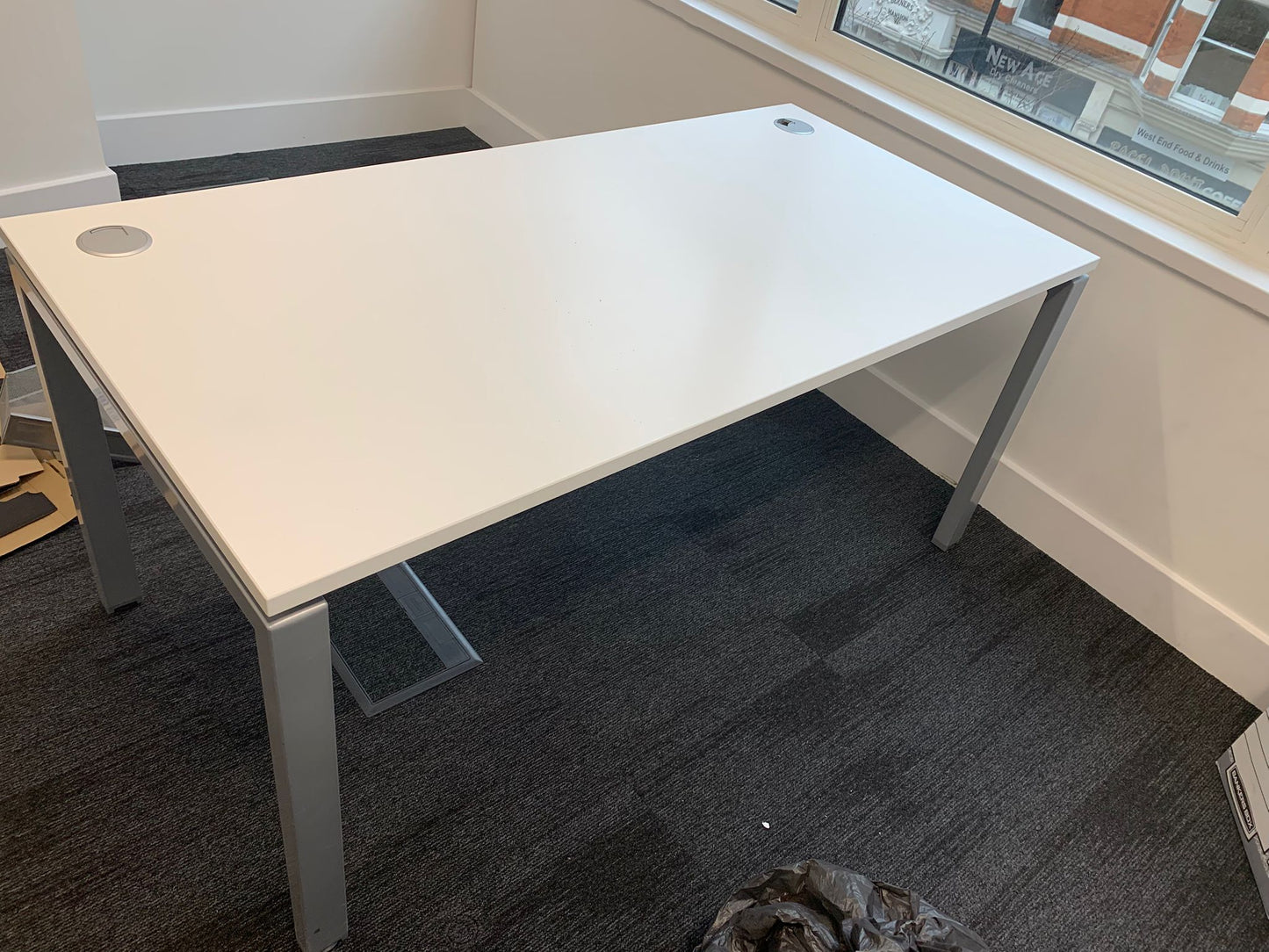 Second hand Single Desk 140cm x 60cm