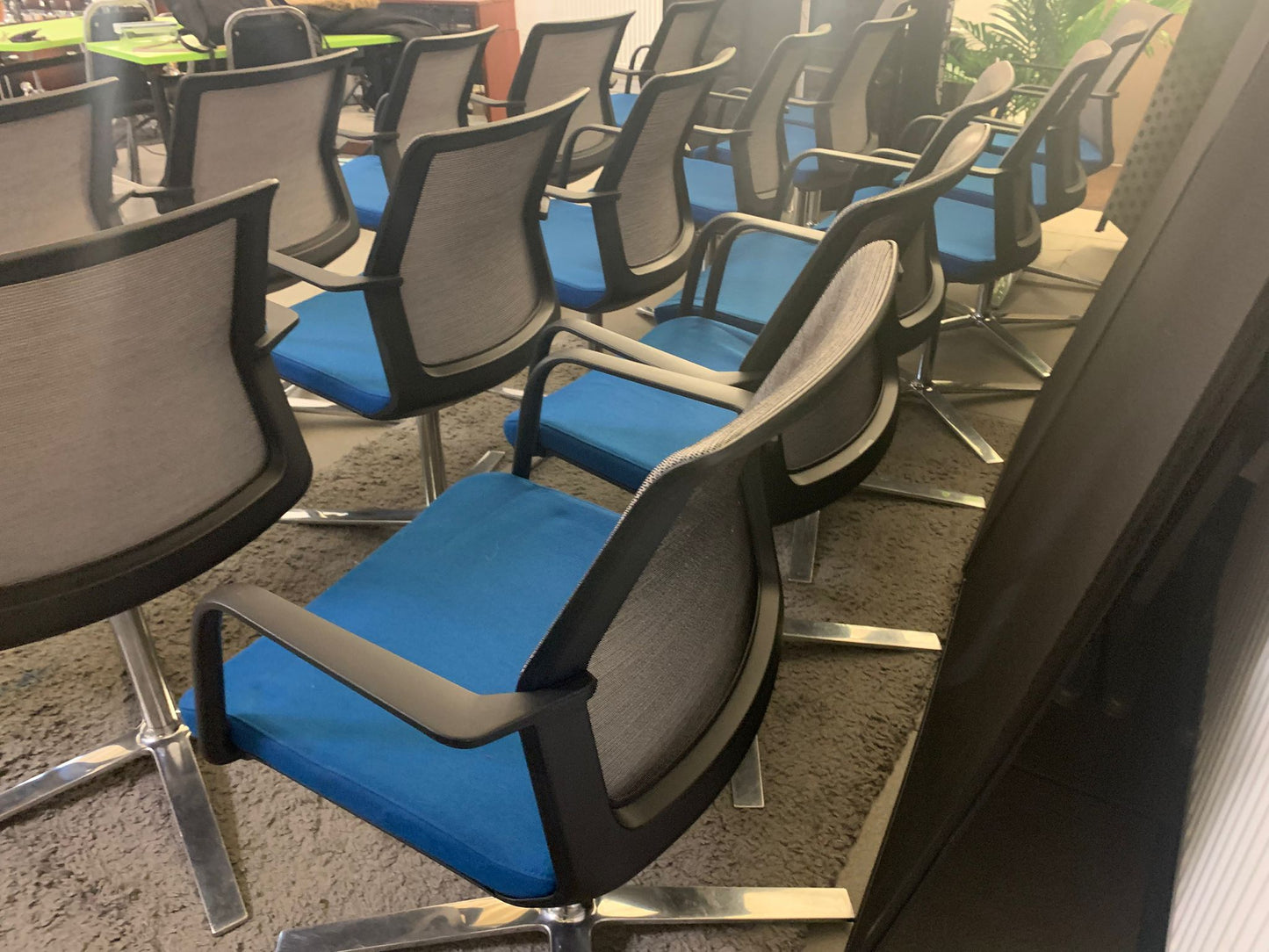 Used Orangebox Workday WD-CFA Meeting chair Blue Grey