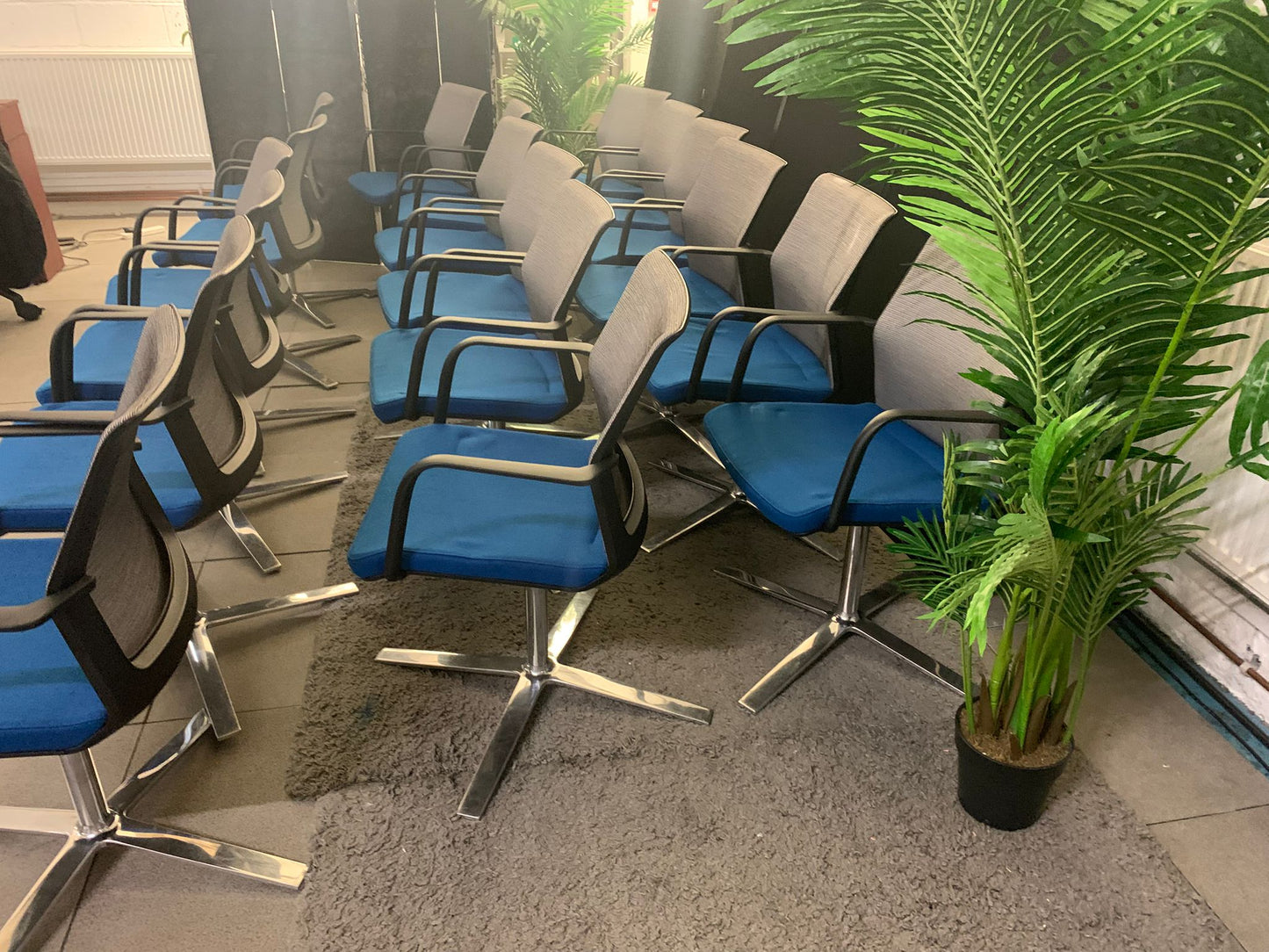 Used Orangebox Workday WD-CFA Meeting chair Blue Grey