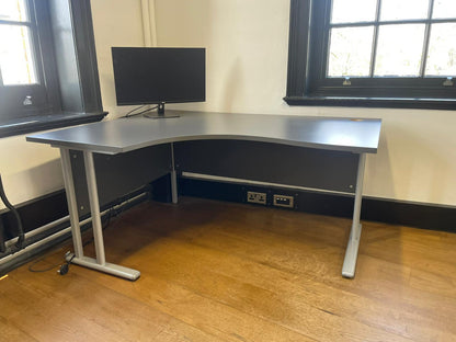 Used Corner L shape Desk Twin Leg  Large Executive desk 160cm x 120cm