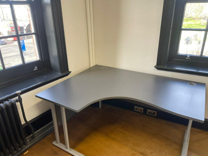 Used Corner L shape Desk Twin Leg  Large Executive desk 160cm x 120cm
