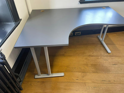 Used Corner L shape Desk Twin Leg  Large Executive desk 160cm x 120cm