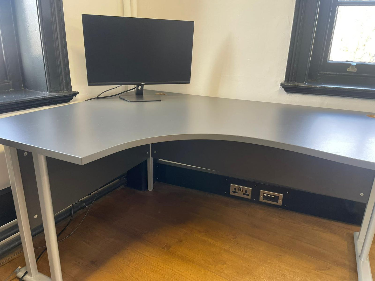 Used Corner L shape Desk Twin Leg  Large Executive desk 160cm x 120cm