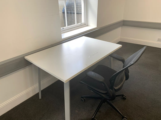 Used White Computer Desk stick leg 120cm x 80cm