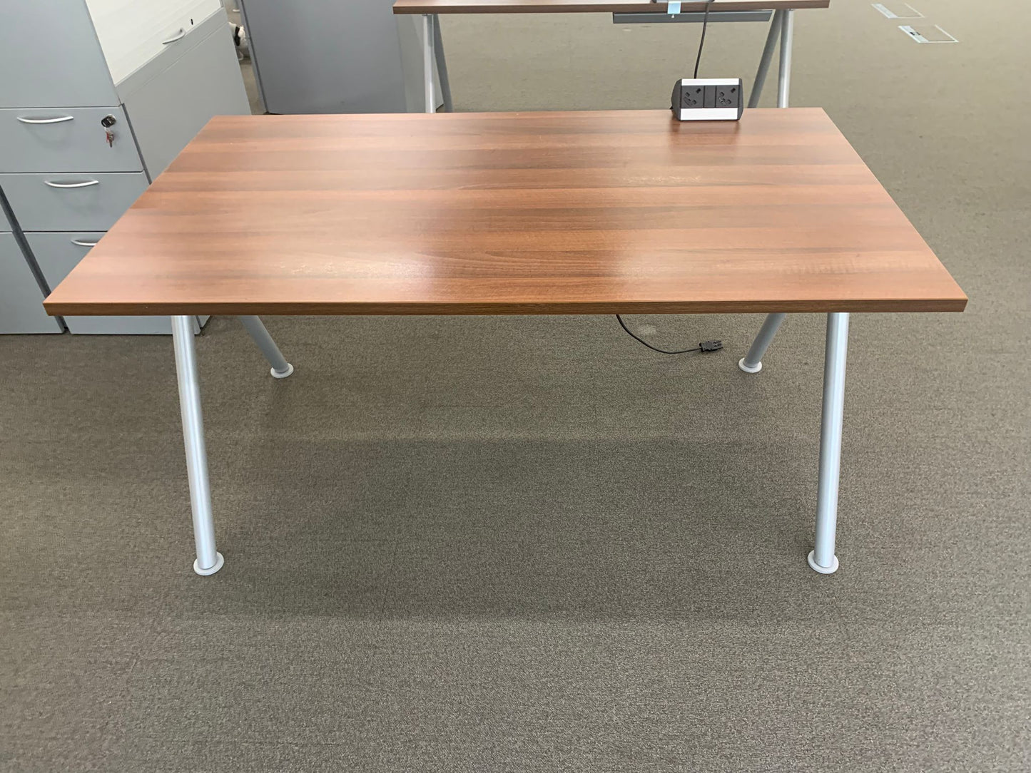 Used  Desk Walnut Rectangle 140cm x 80cm