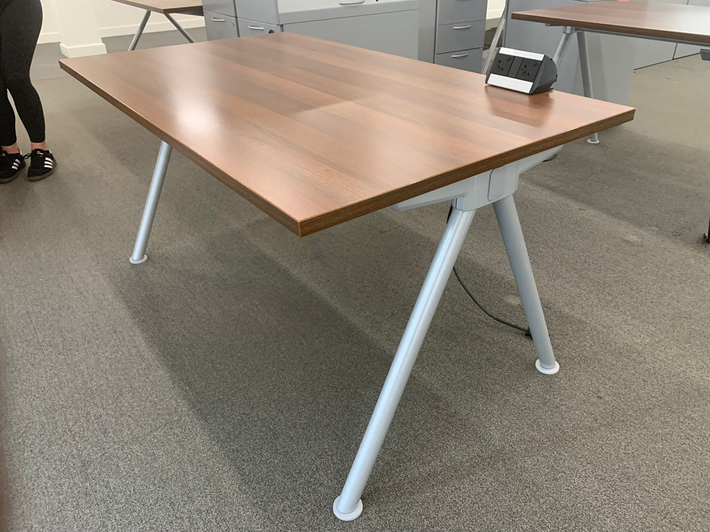 Used  Desk Walnut Rectangle 140cm x 80cm