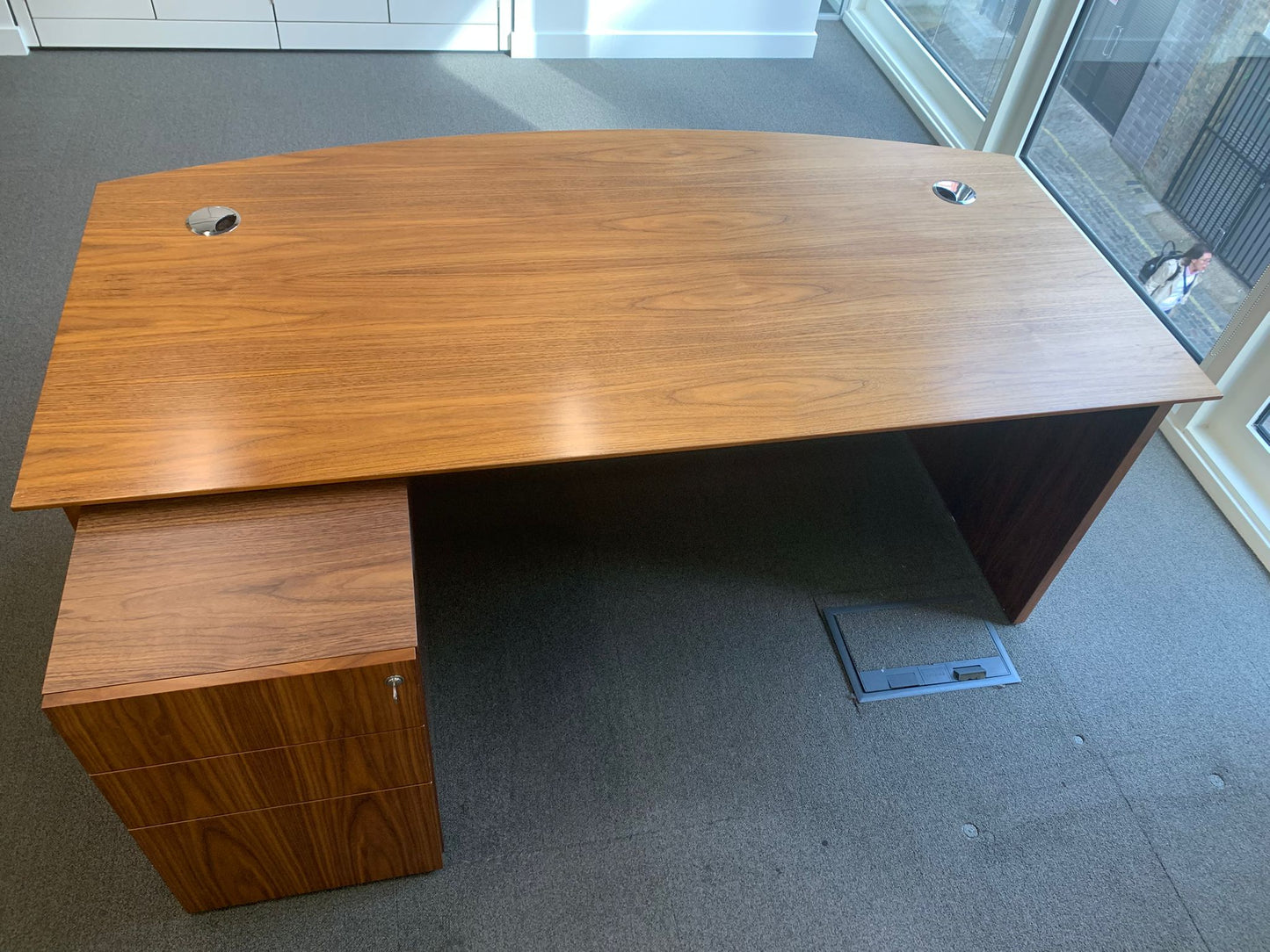 Used Wood finish executive desk single freestanding 180cm x 90cm and drawers