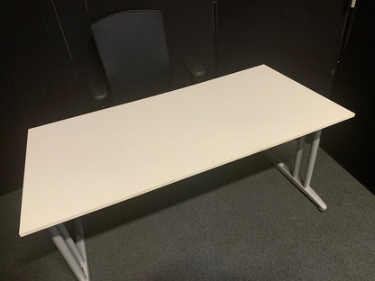 Secondhand Techo desks 160cm x 80cm - White
