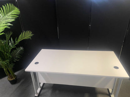 Used Desk Rectangle single cantelever leg office 160cm x 80cm