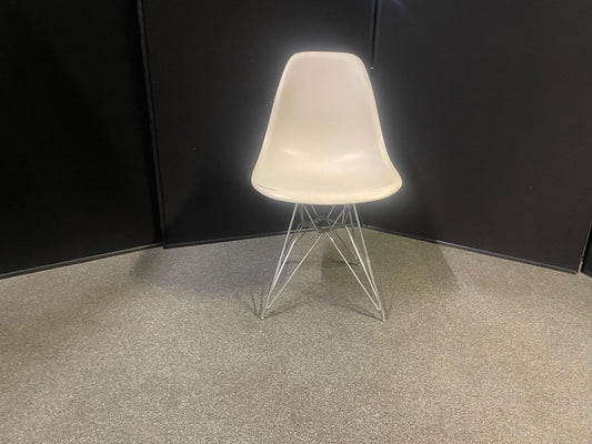 Used Vitra Eames DSR White Moulded Plastic Chair