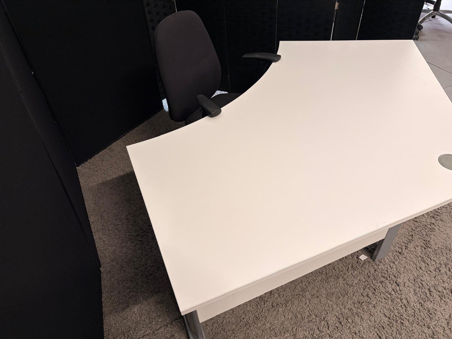 Pre-owned Desk single arc boomerang white 206cm x 80cm