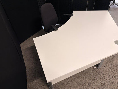 Pre-owned Desk single arc boomerang white 206cm x 80cm