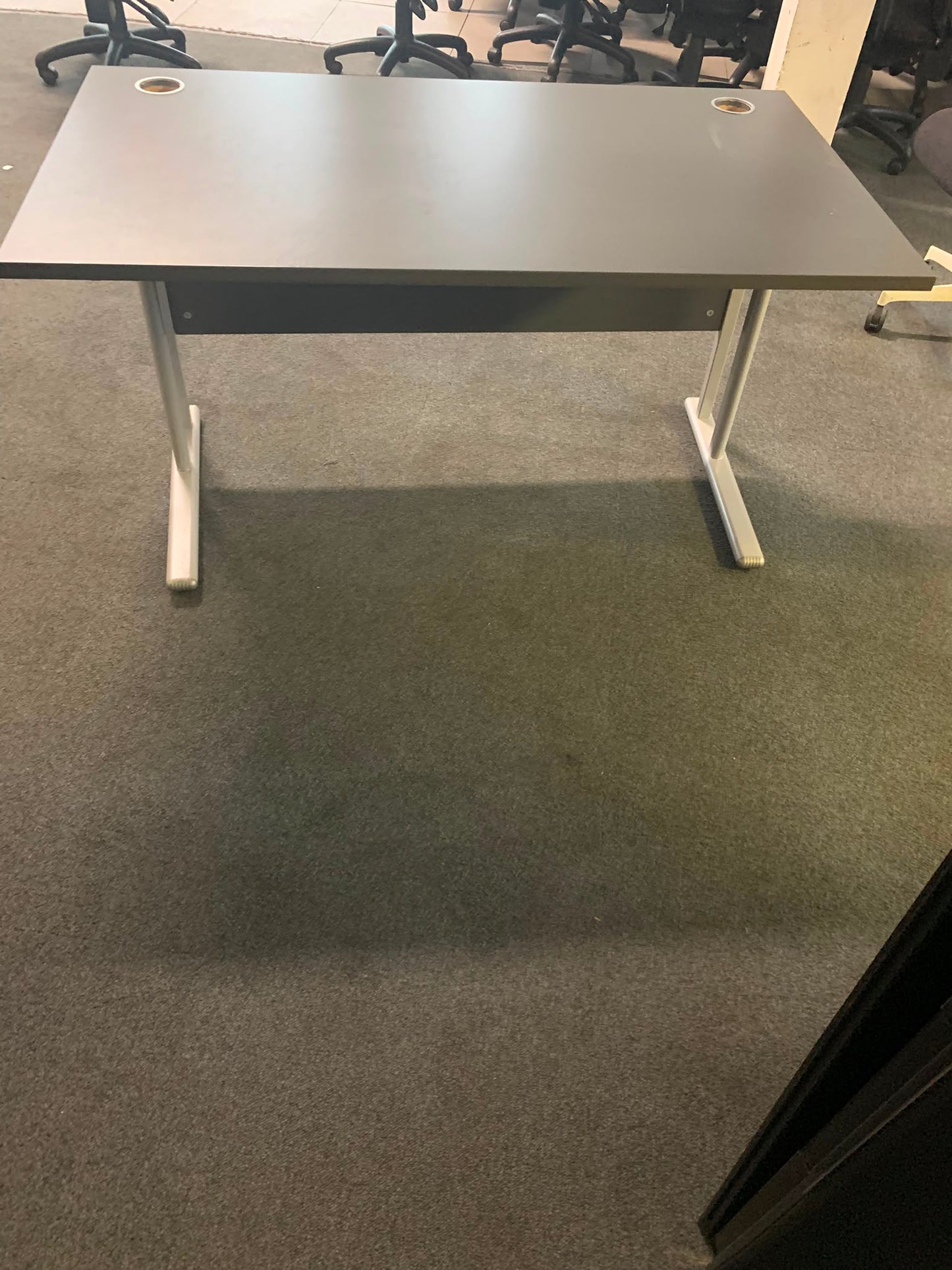Used Desk rectangular grey cantilever leg table 140cm x 80cm