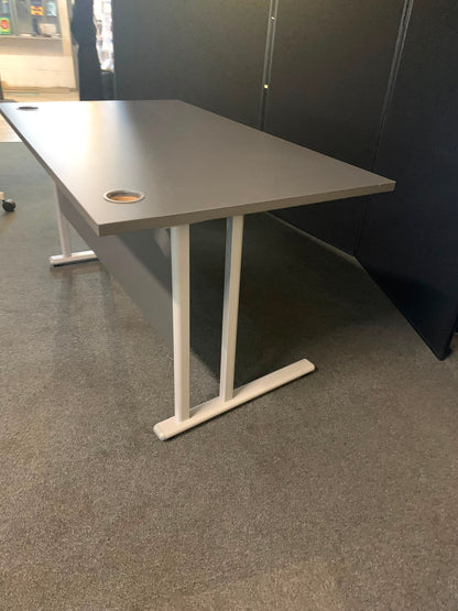 Used Desk rectangular grey cantilever leg table 140cm x 80cm