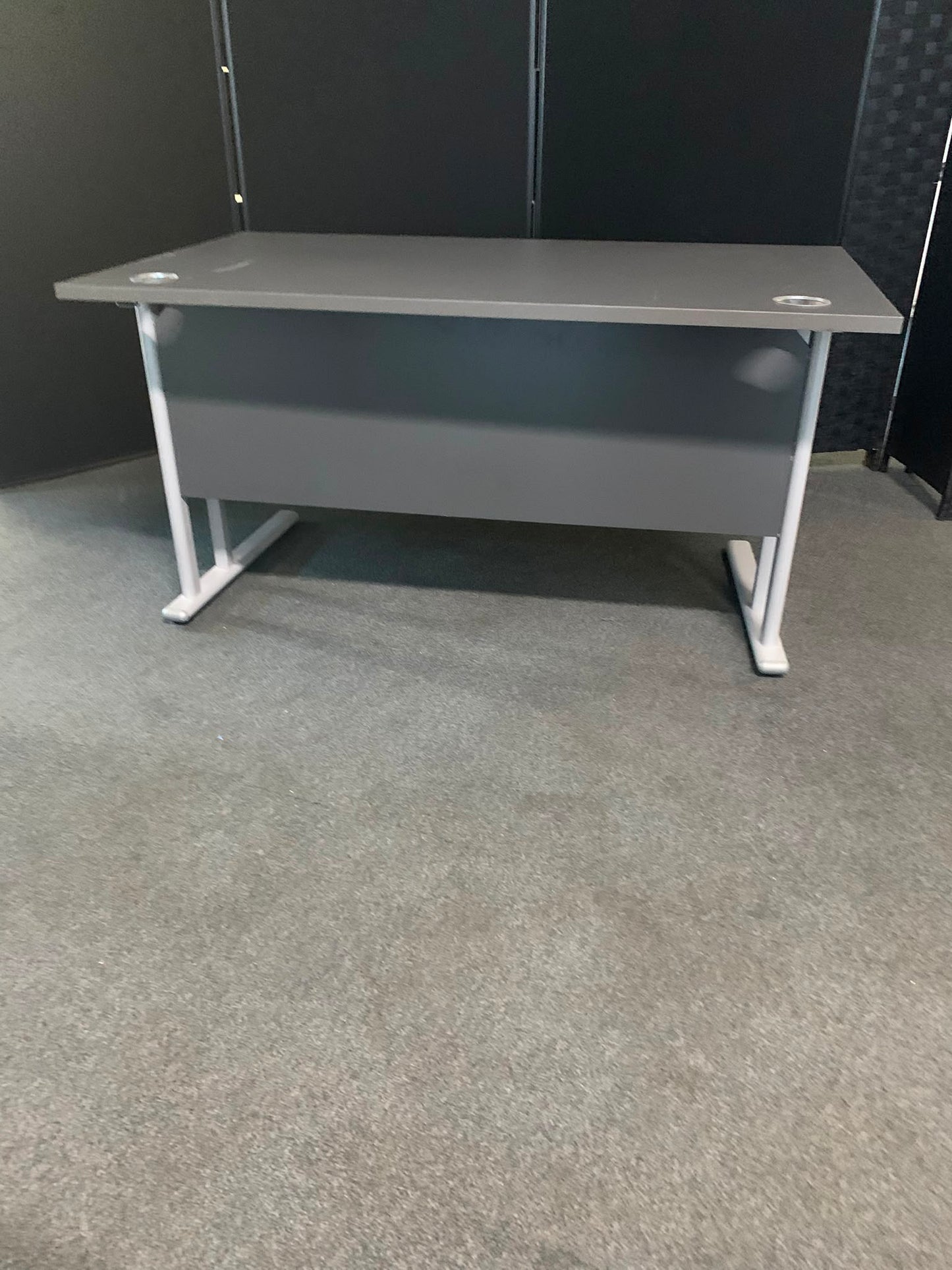 Used Desk rectangular grey cantilever leg table 140cm x 80cm