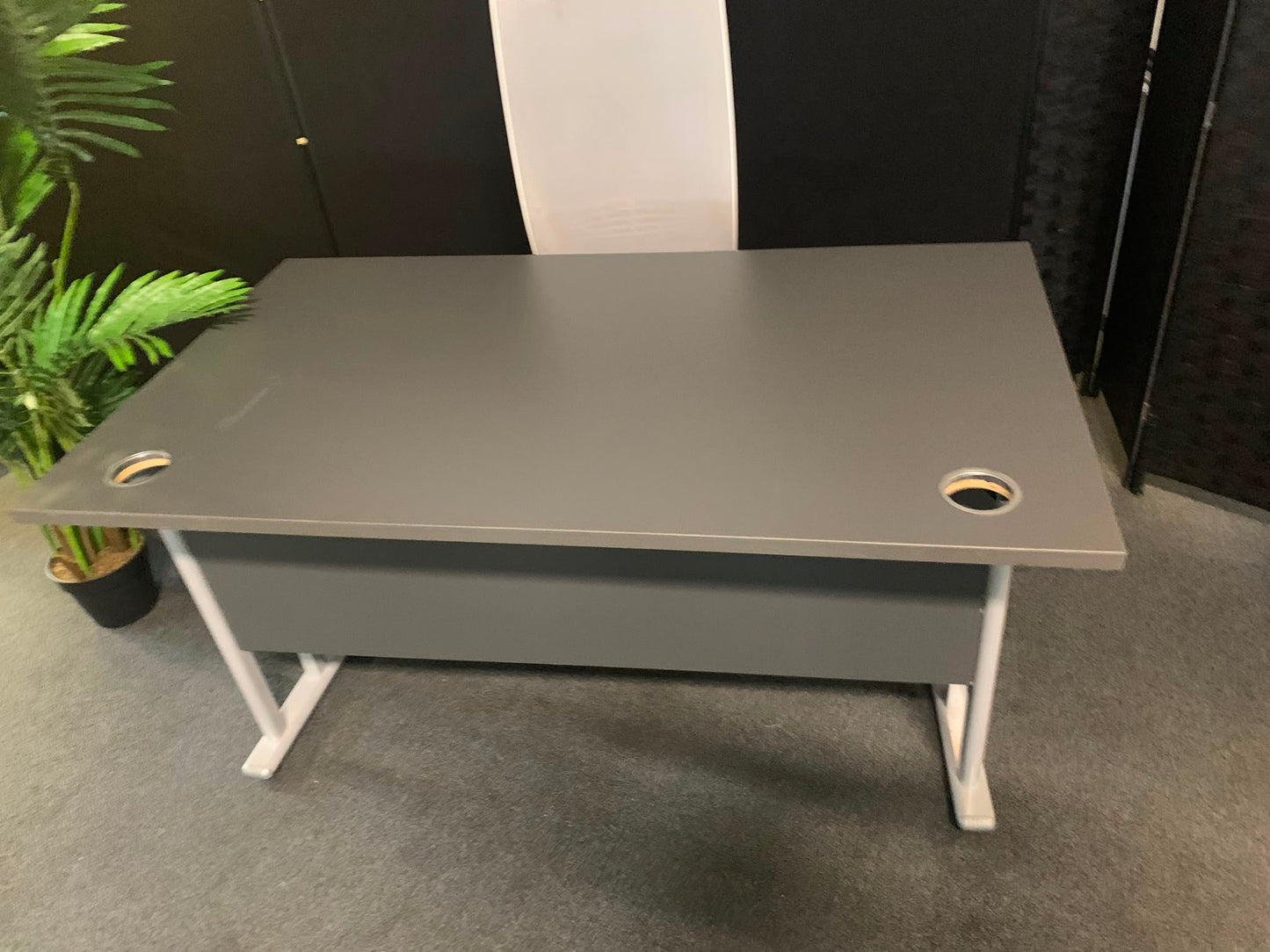Used Desk rectangular grey cantilever leg table 140cm x 80cm