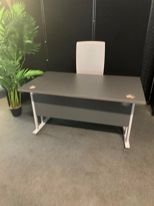 Used Desk rectangular grey cantilever leg table 140cm x 80cm