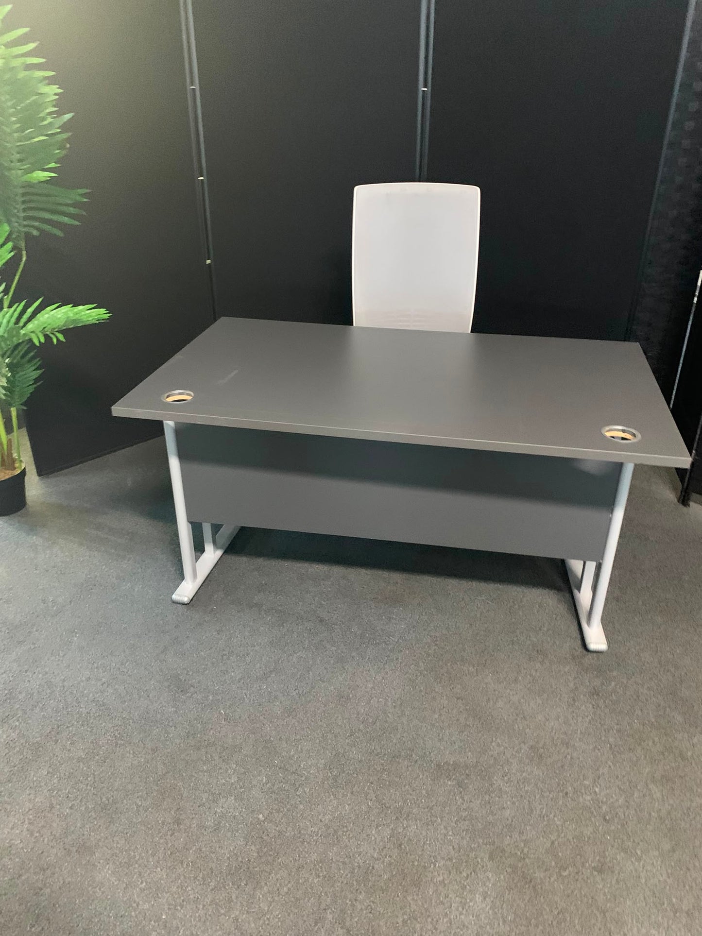 Used Desk rectangular grey cantilever leg table 140cm x 80cm