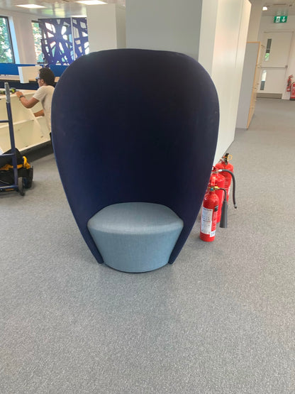 Pre-owned+Halle Shelter acoustic lounge office chair armchair Navy and sky blue