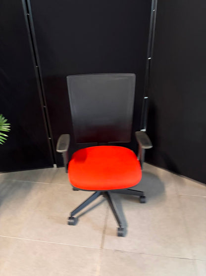 Used multicoloured office chair bundle x  9 chairs ergonomic swivel red green yellow etc