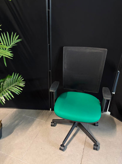 Used multicoloured office chair bundle x  9 chairs ergonomic swivel red green yellow etc