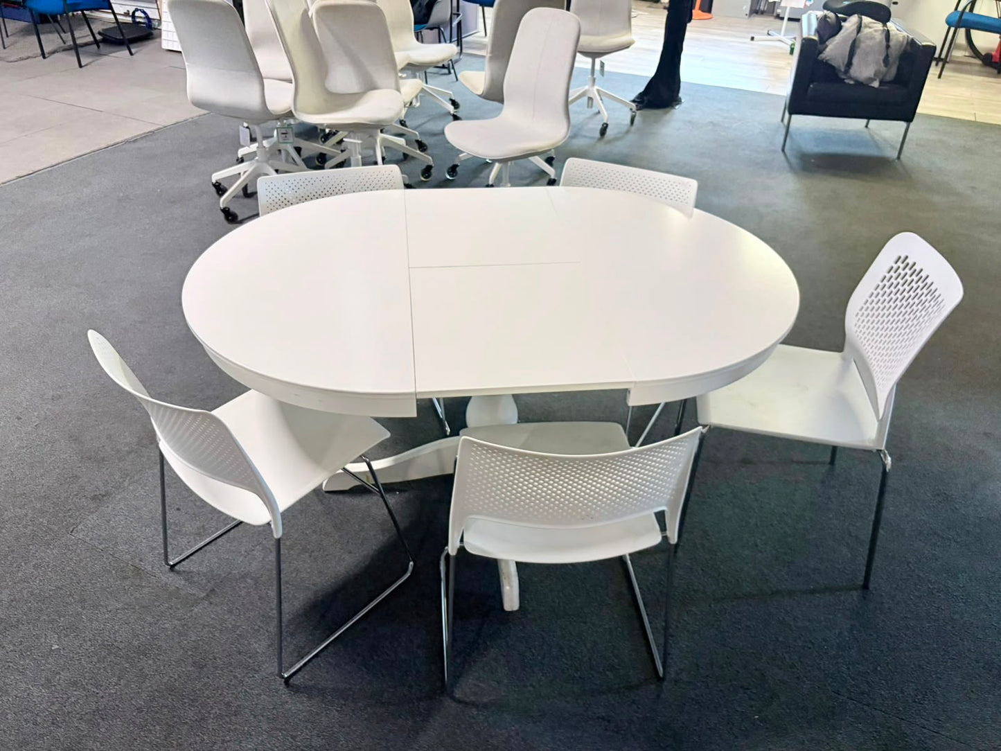 USED IKEA ROSENTORP extendable dining table in white with pedestal base