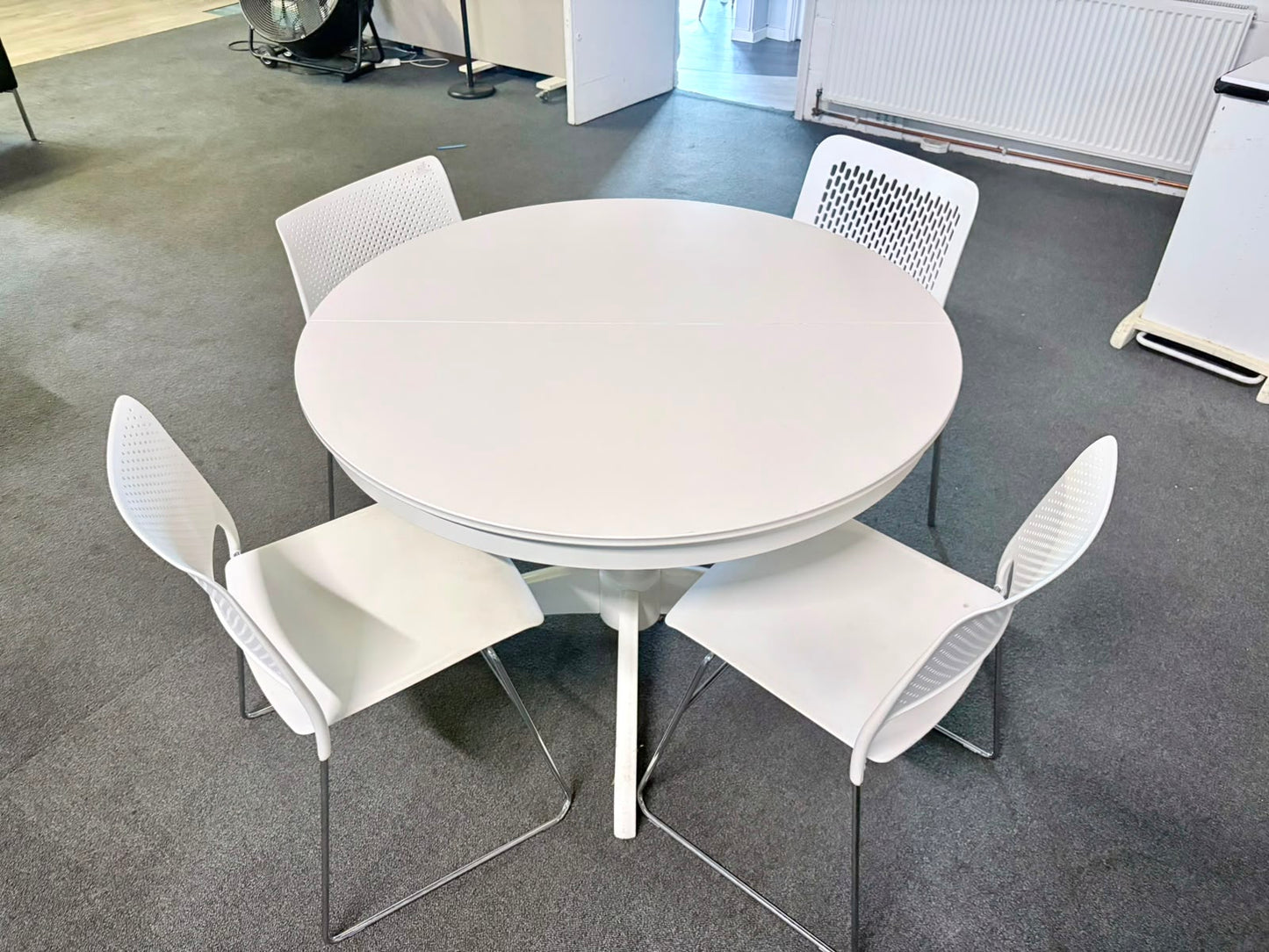 USED IKEA ROSENTORP extendable dining table in white with pedestal base