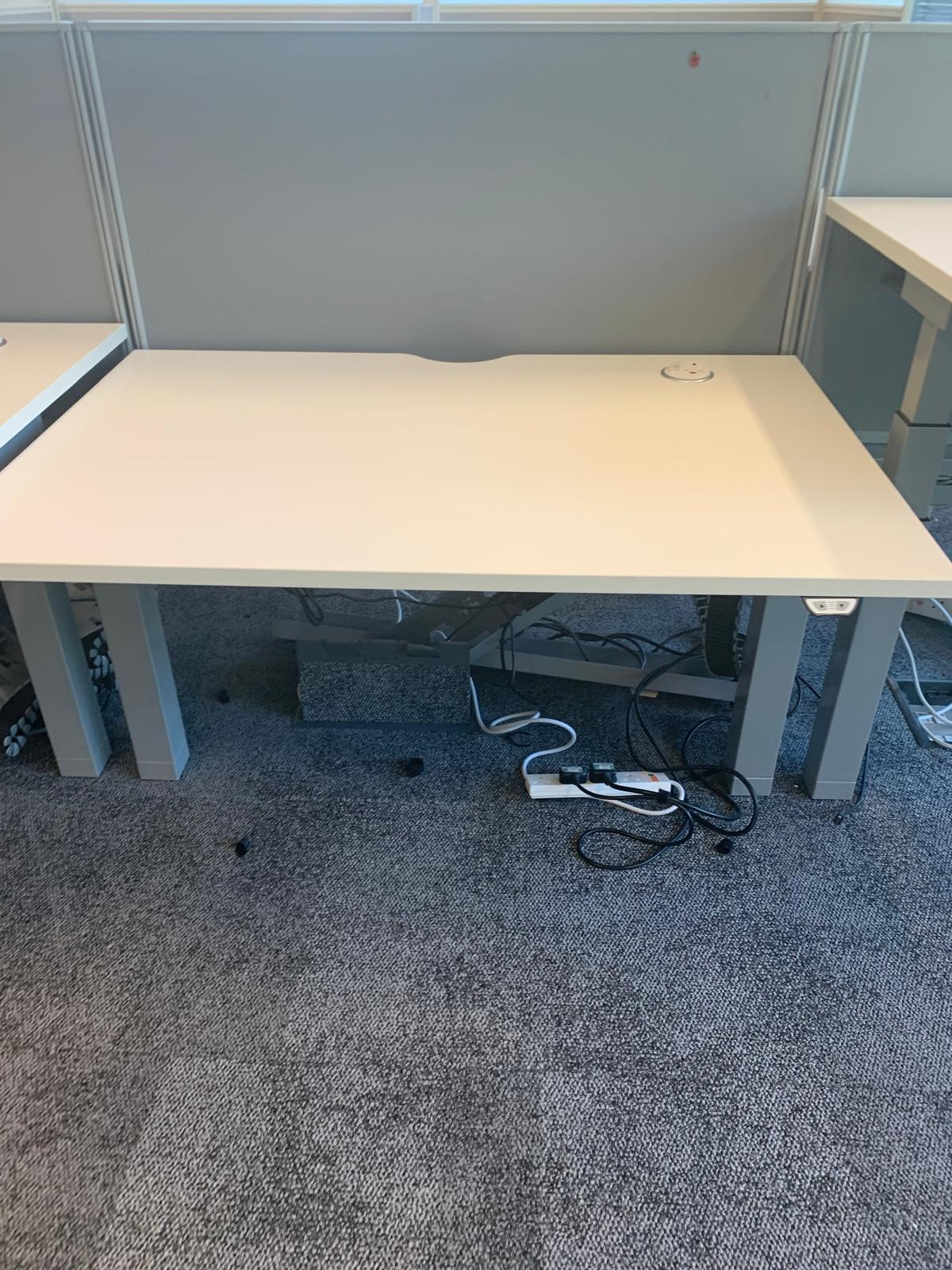 Preowned Senator white finish sit stand stand up twin electric desk 120cm w 80cm d h Highest 125cm lowest 65cm