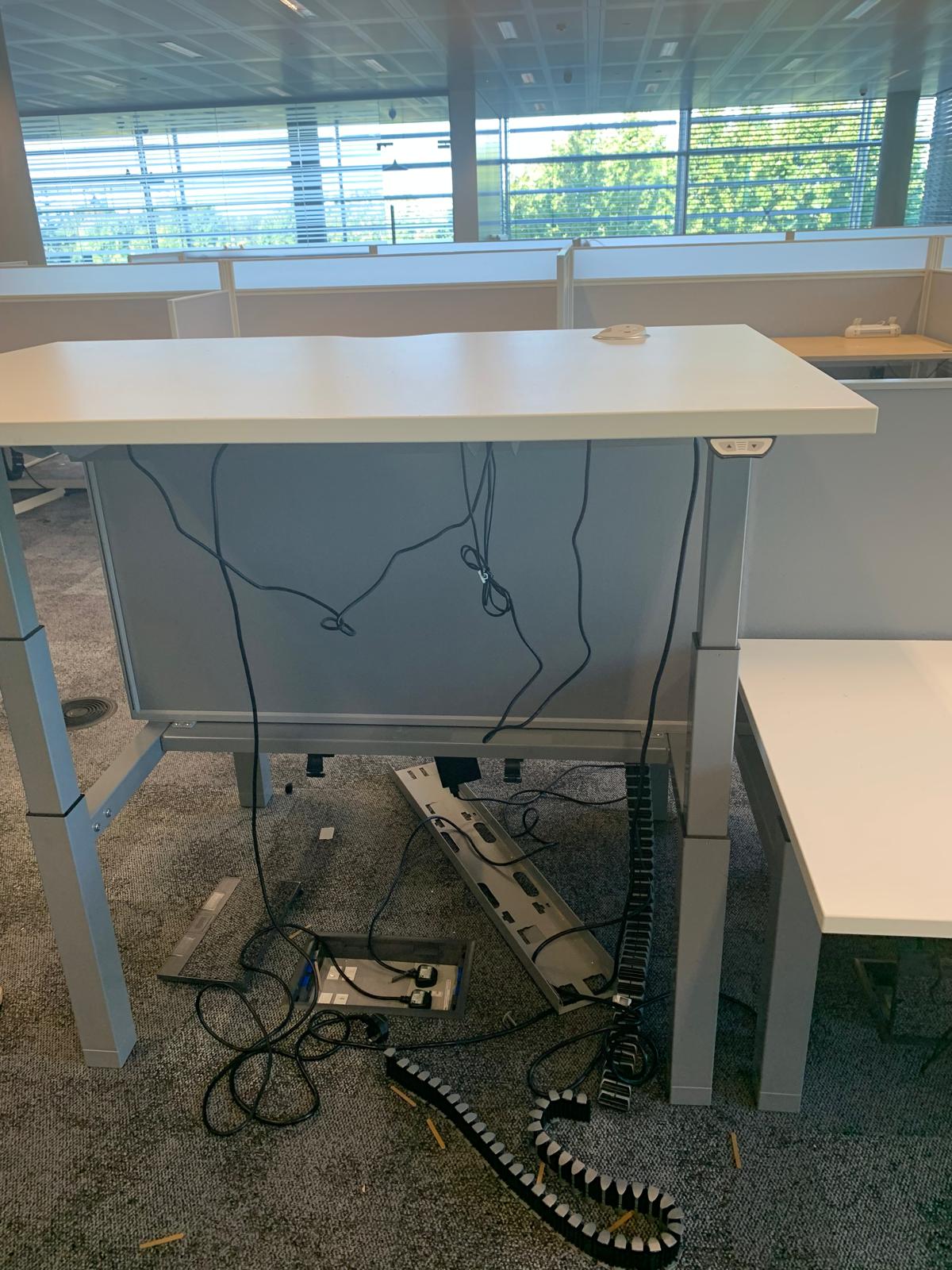 Preowned Senator white finish sit stand stand up twin electric desk 120cm w 80cm d h Highest 125cm lowest 65cm