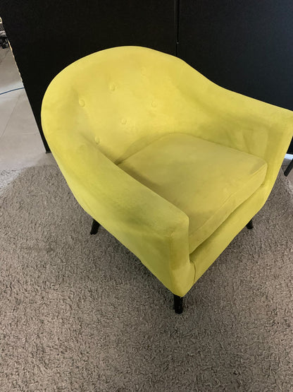 Second hand Armchair Parakeet green button-tufted backrest and dark wooden legs
