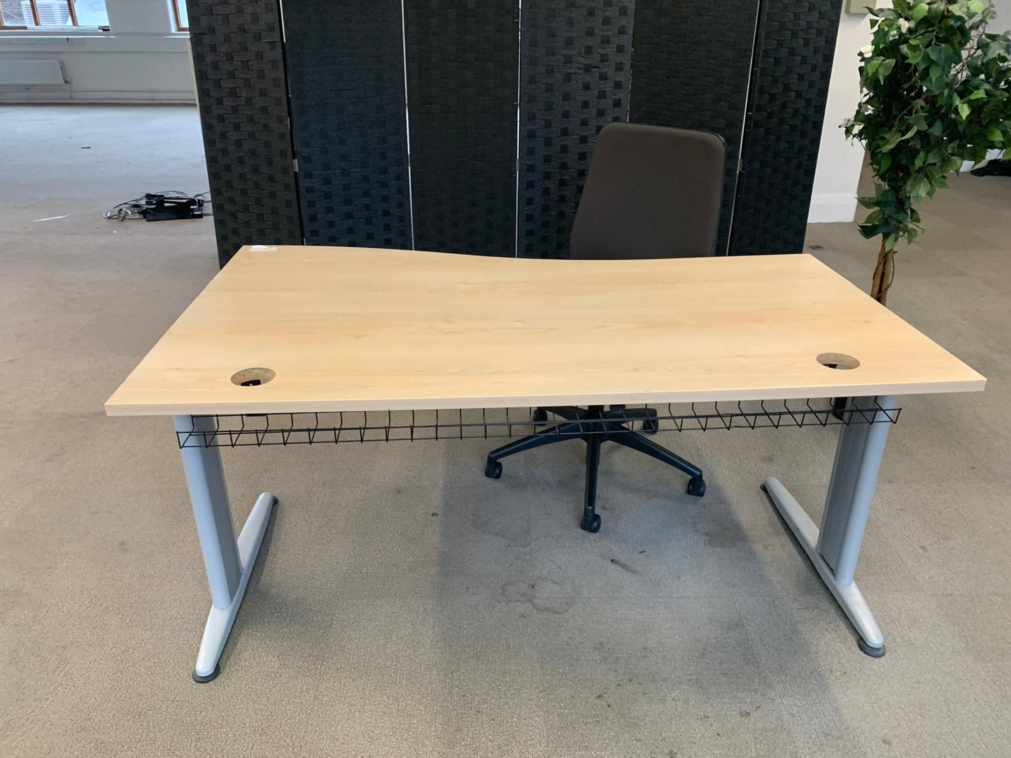 Pre-owned Beech Curved Wave Desks 140cm x 100cm x 80cm