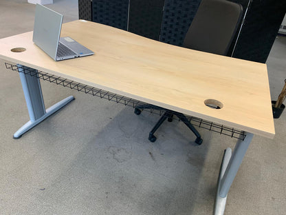 Pre-owned Beech Curved Wave Desks 140cm x 100cm x 80cm