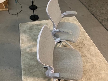 Set of 2 Secondhand Grey Swivel Chair adjustable
