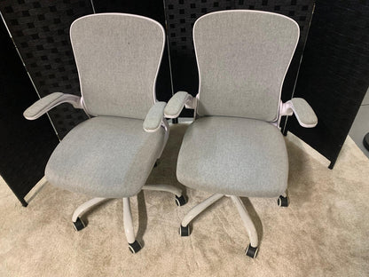 Set of 2 Secondhand Grey Swivel Chair adjustable