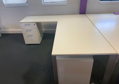 Used L shape corner desk 200cm x 80cm (main desk)x (return) 60cm x 100cm