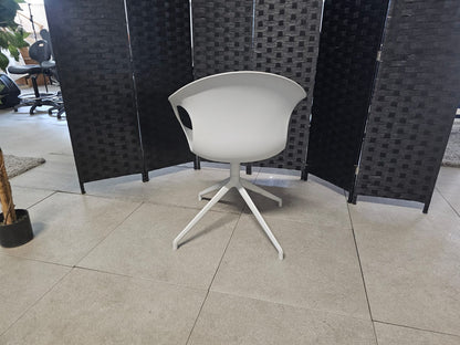 KIN204 Allemuir Plastic Swivel Kin Arm chair