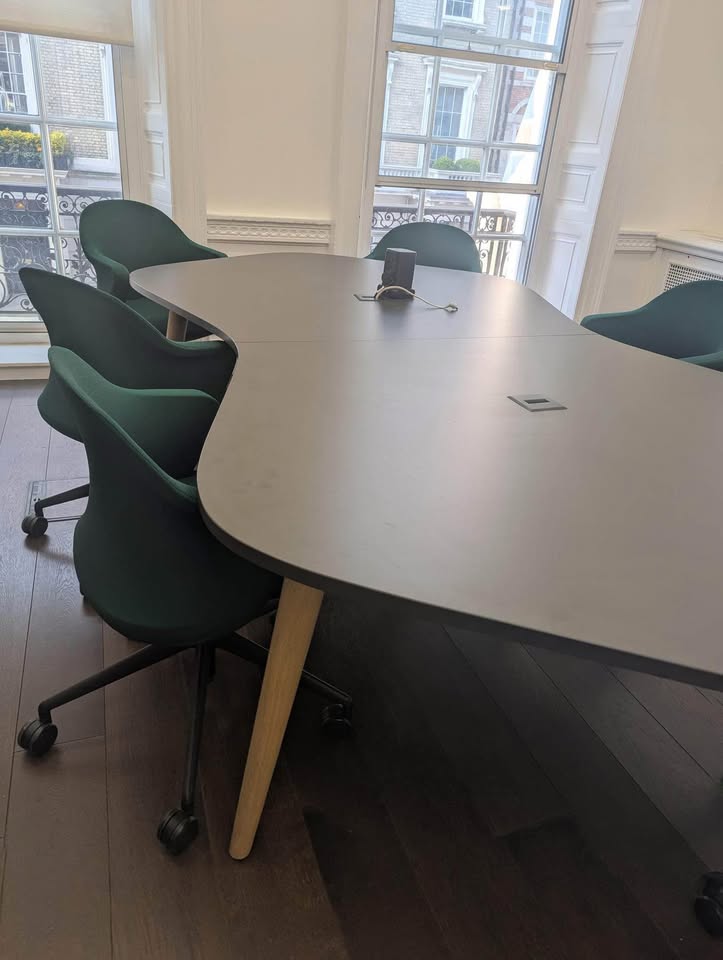 Sedus Mastermind Office Meeting Conference Boardroom table seats 6 - 8 299cm x 155cm